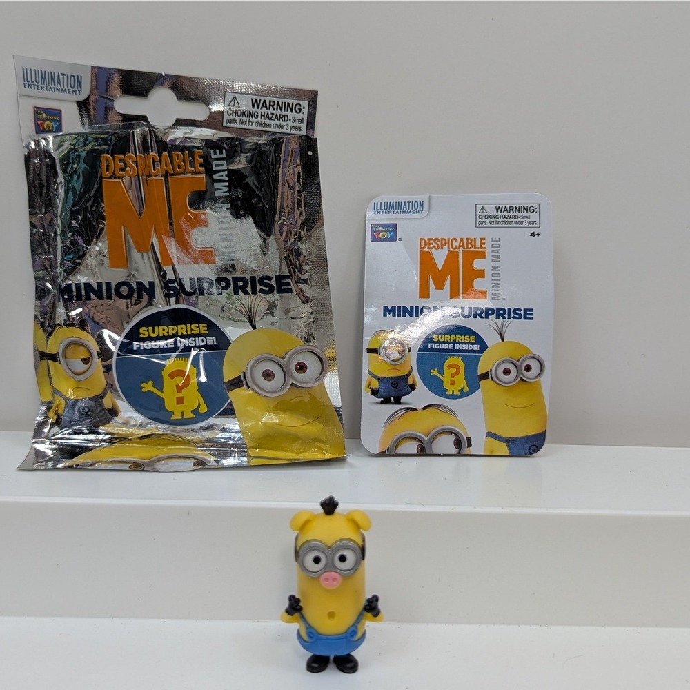 Thinkway Toys Minion Figure 1.5" Yellow 3 Little Pigs Kevin Surprise Blind Bag